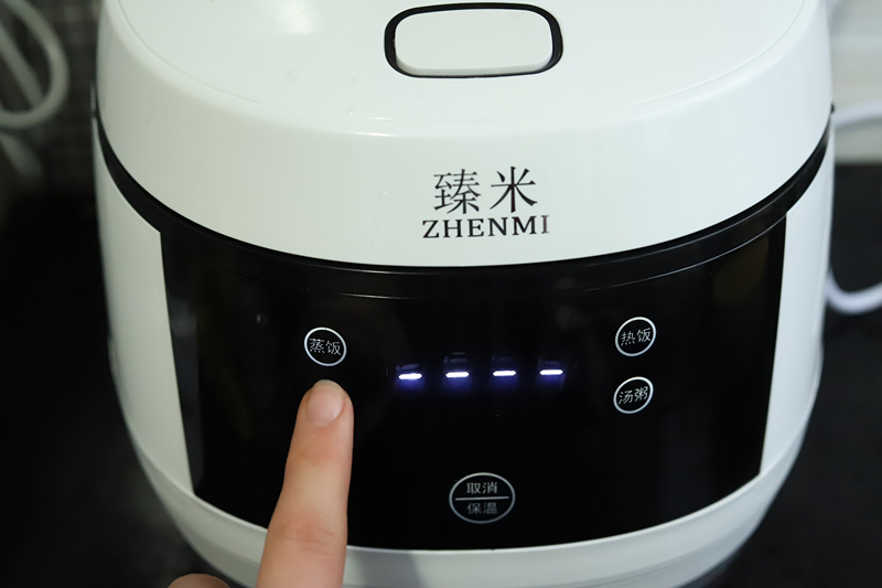 菠萝季节必吃的食物,菠萝季节到了少不了一顿菠萝饭