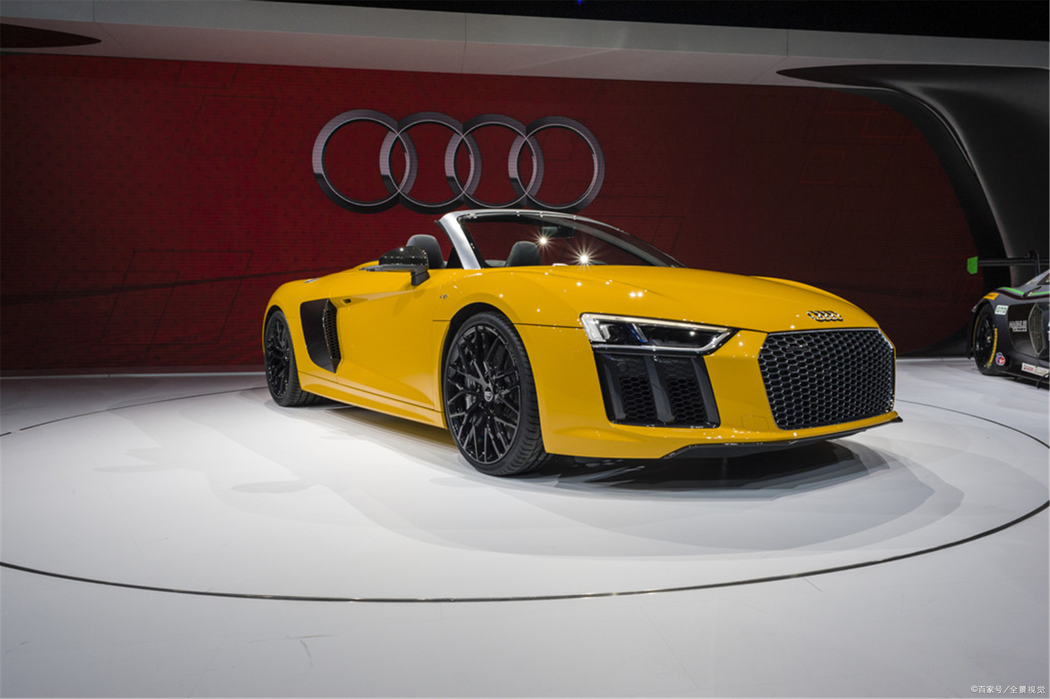 奥迪r8安全性怎么样,奥迪r8最新最火视频