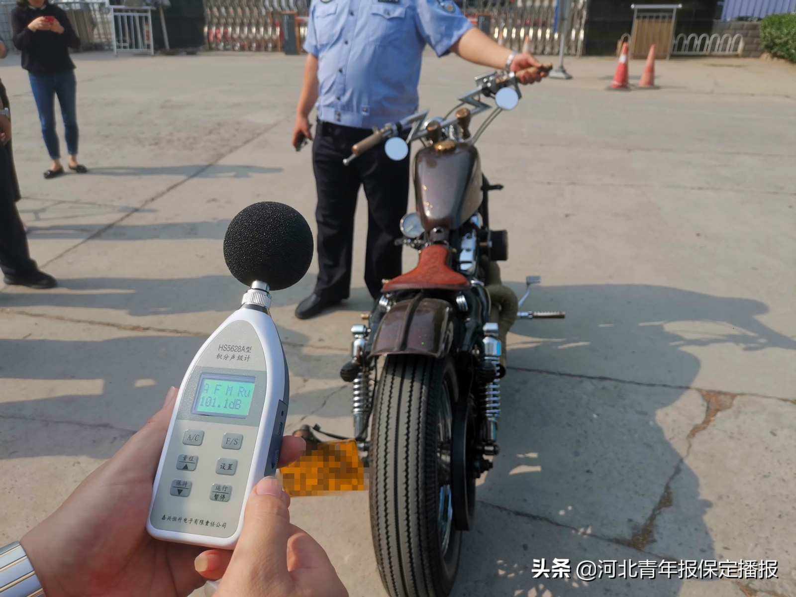 刚要睡着就听见爆炸声是怎么回事,刚要睡着有人打电话