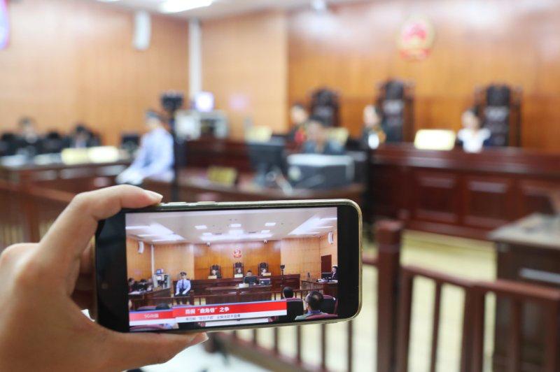 真假“鹿角巷”法庭激辩庭审全程5G+VR直播