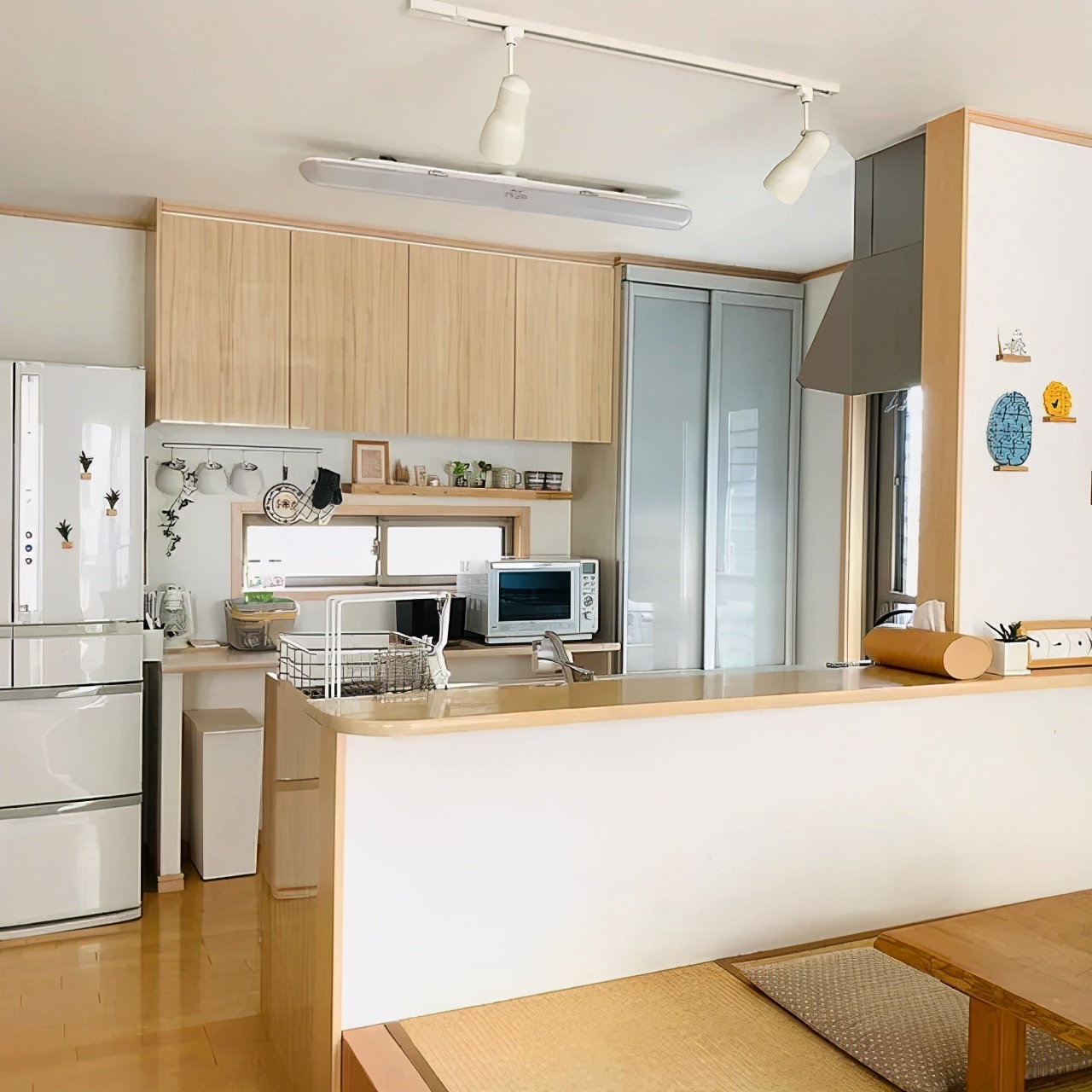 厨房留两个排水口设计,厨房两个水槽设计