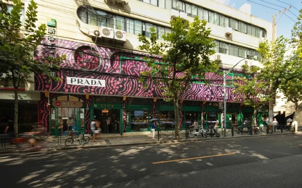 dior2024秋冬时装秀男装,2024米兰时装周versace春夏