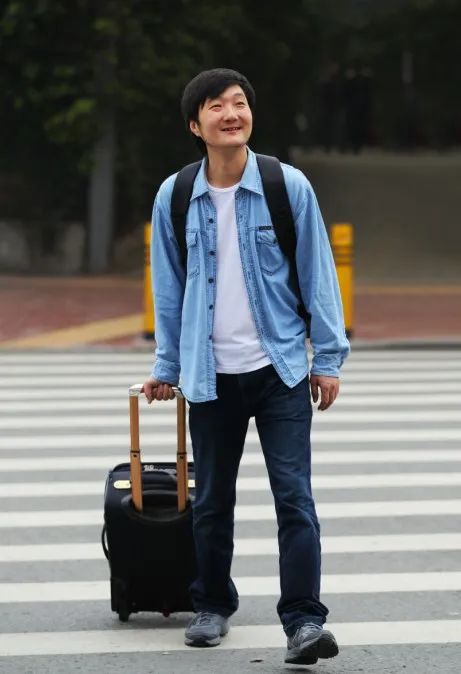 潘粤明董洁王大治事件,潘粤明和董洁现在谁过得好