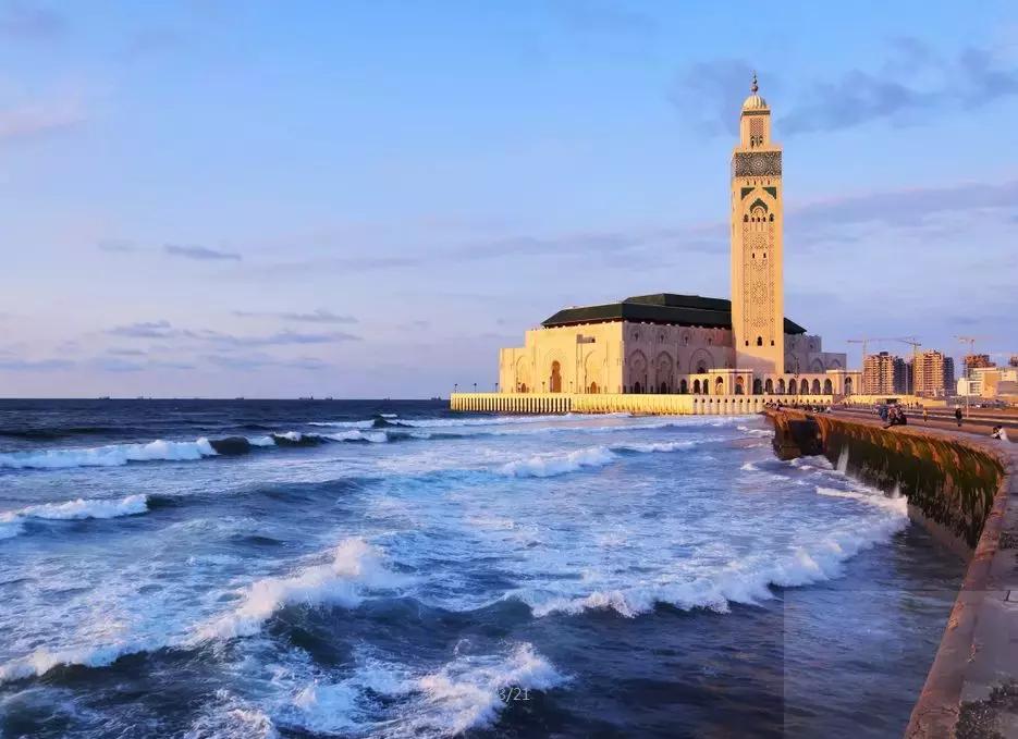 这是一个被色彩青睐的国家，物价还便宜，随手拍都是好风景