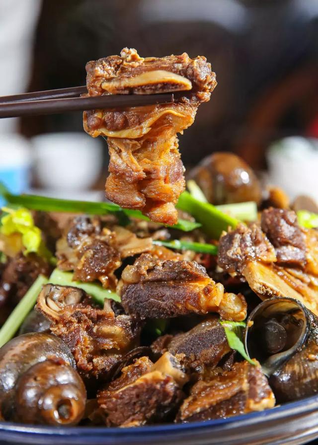 用3年干倒周边牛杂店！柳州80后“牛杂王”的逆袭之路