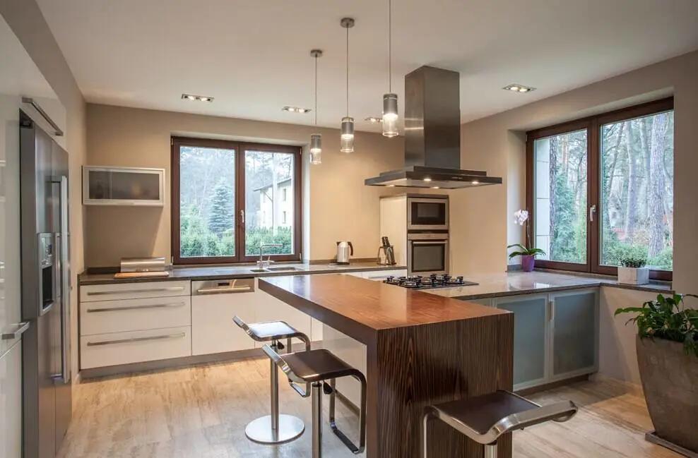 你是否还在忍受厨房的油烟侵袭？不如.