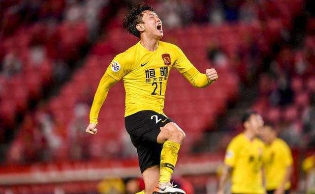 日职联后卫40米惊天乌龙,日职联超远距离射门