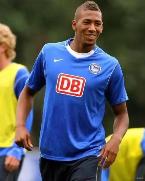 世界百大球员足球,世界百大足球进球