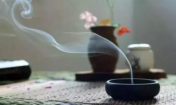 品茶要怎么欣赏茶香气浓郁,人生喝茶的讲究