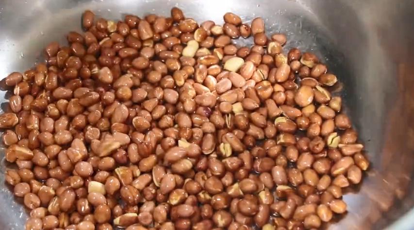 为什么油炸花生米不容易坏,油炸花生米炸得糊了怎么办