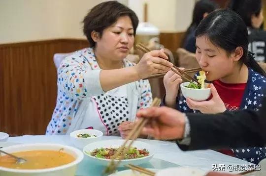据说，2018年四川最厉害的新闻摄影都在这里