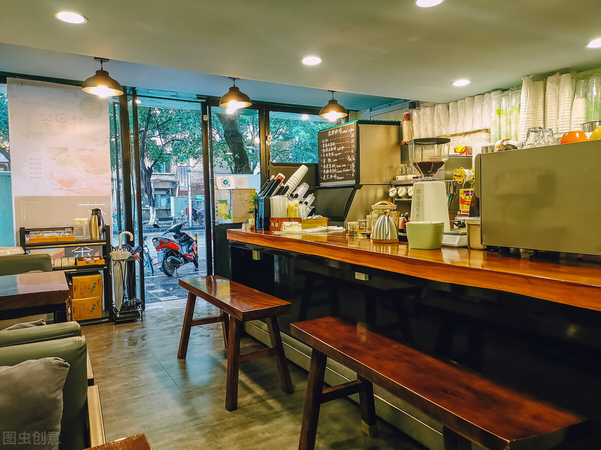 开一家奶茶店需要多少成本,开奶茶店需要多少成本加盟一点点