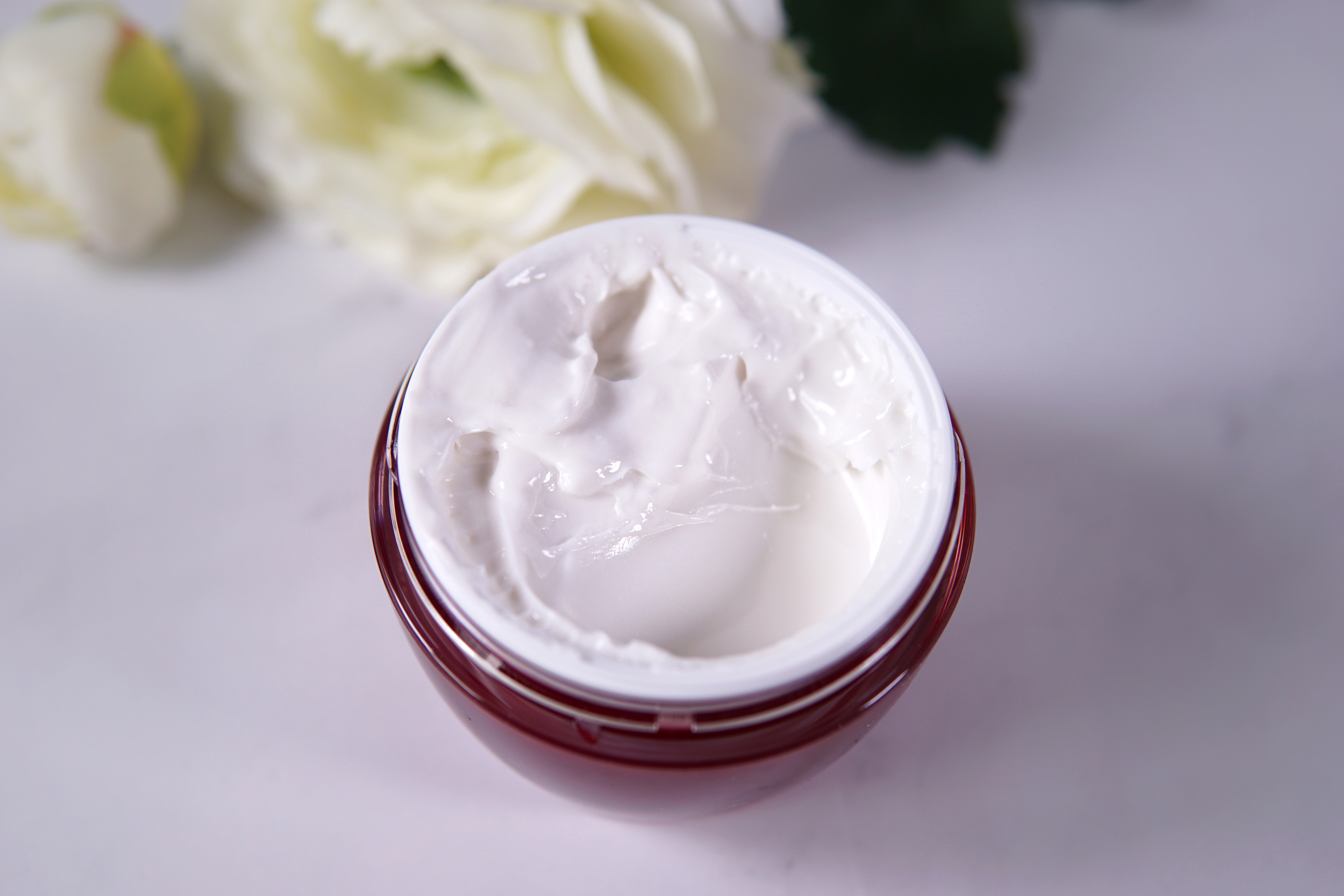 olay大红瓶面霜和空气霜区别,olay大红瓶不同版本怎么选