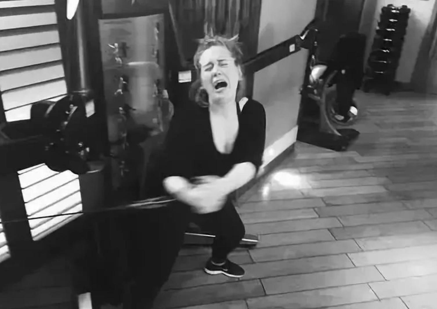 阿黛尔离婚一年后传出新恋情,阿黛尔瘦身后荧幕首秀