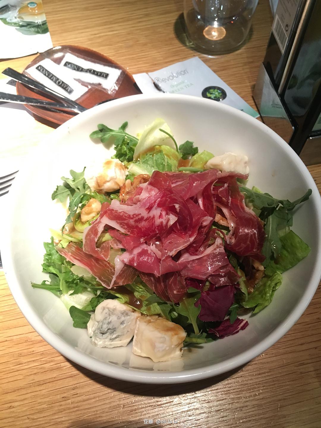 巴塞罗那足球之都,巴萨在诺坎普大战巴黎