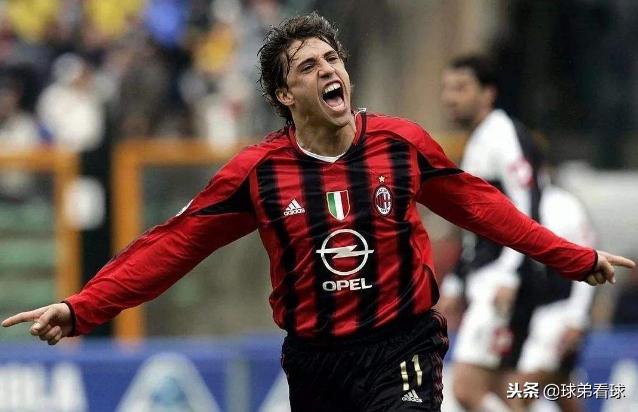 如同猛兽国米当年锋线双霸伊布,意甲现役四大前锋是谁