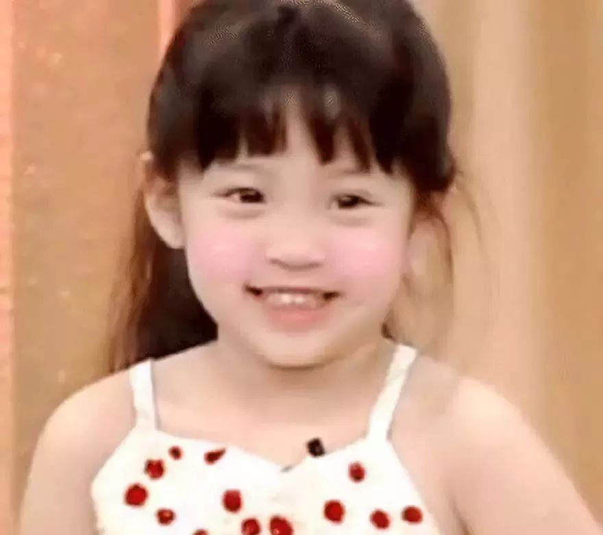 张馨予素颜好漂亮,张馨予年轻照美