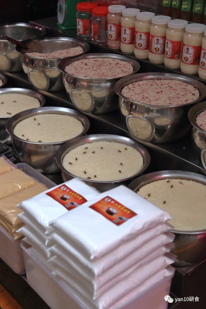 昆明滇池美食推荐菌火锅,滇池边菌子火锅