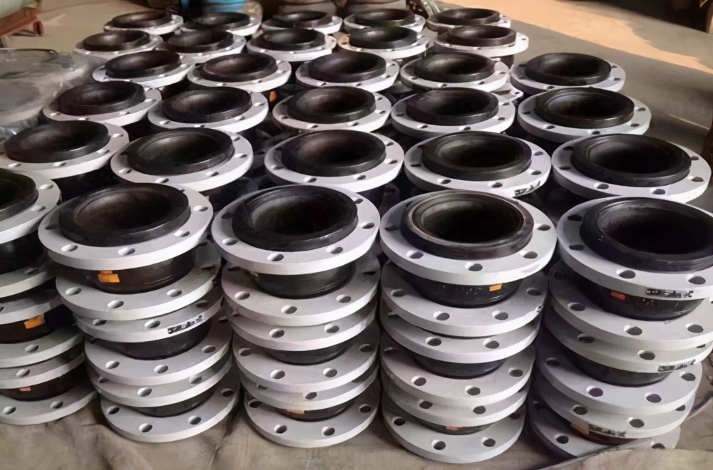 丝扣橡胶软接头漏水如何处理,橡胶软接头漏水