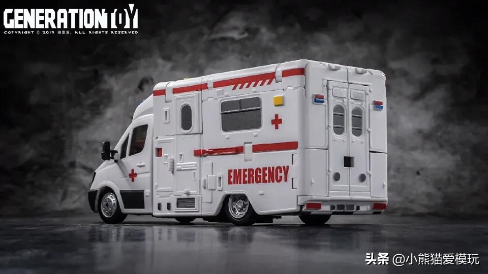 变形金刚守护神救护车,变形金刚gt大力神合体视频