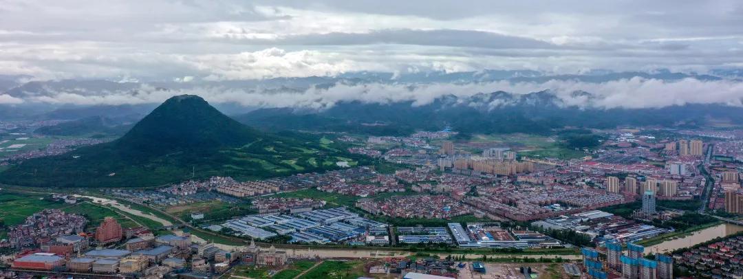 横店镇综合改造,横店小镇建设