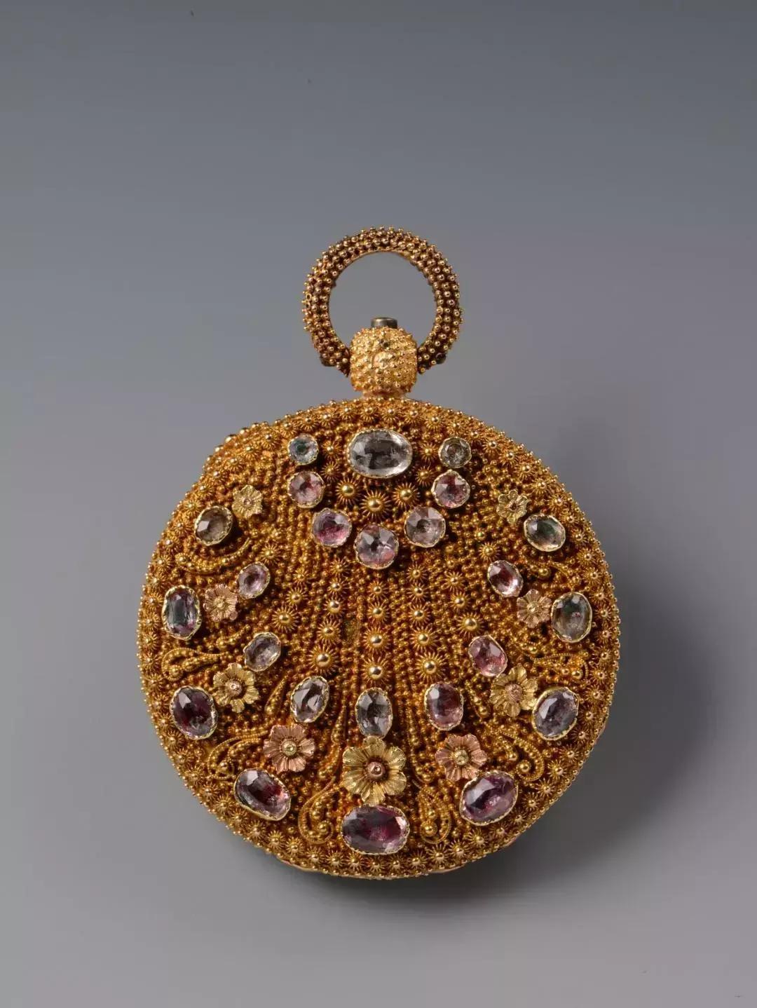 鑻卞浗鍙よ懀鐝犲疂鍝佺墝,ngtc鐝犲疂棣栭グ鎽勫奖