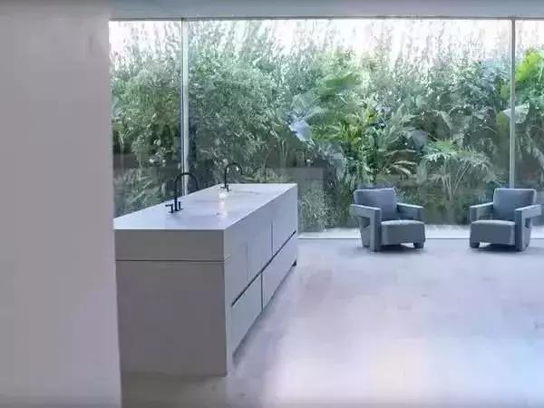 这位嘻哈天王为了新专辑，用接近一亿人民币，买下一片农场