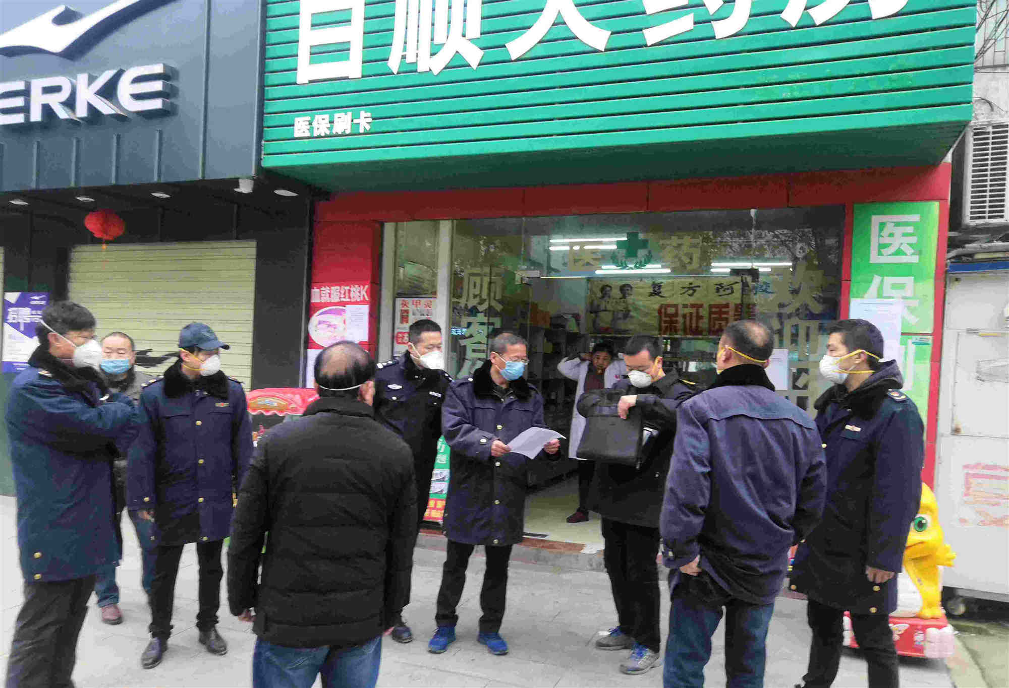 疫情期间卖假口罩被抓,疫情期间生产假冒伪劣口罩