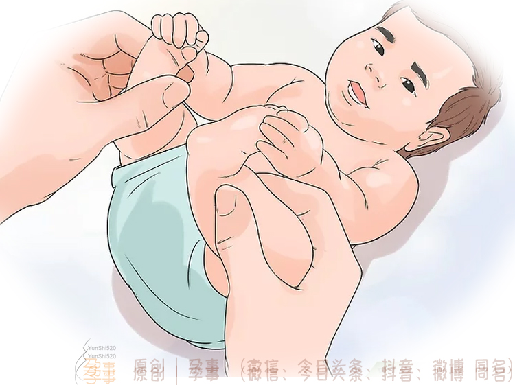 给新生宝宝拍嗝的正确方法,给宝宝拍嗝正确方法