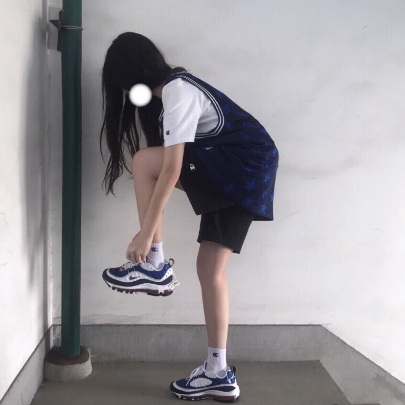 日常穿运动鞋推荐女,大家穿什么运动鞋好看女