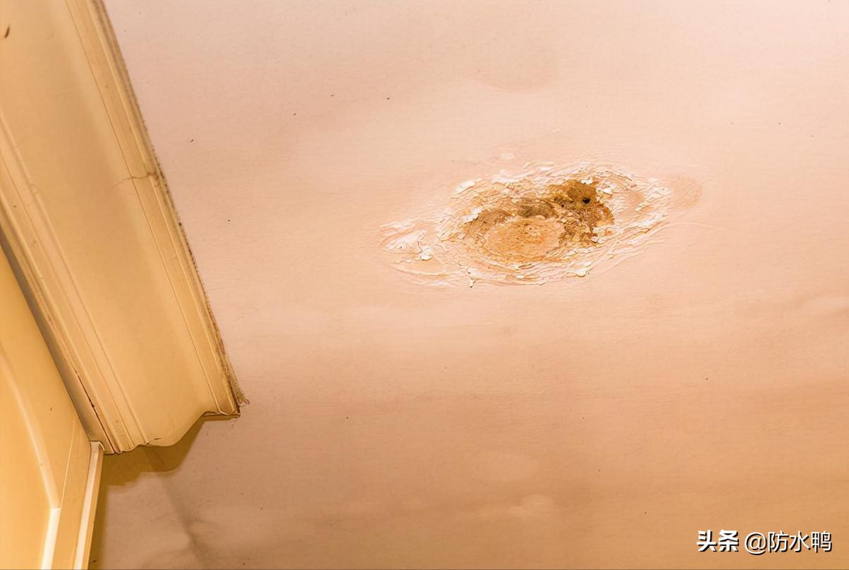 老房子屋顶漏水,到底该怎么修缮?