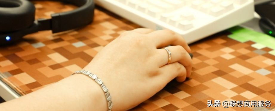 笔记本电脑的鼠标很飘怎么解决,为什么我的鼠标会飘