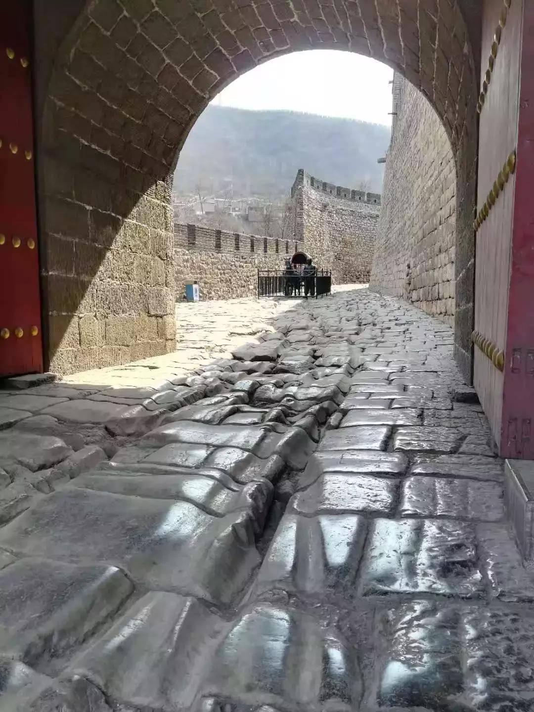 4月1日出游适合去哪里,4月适宜自驾游的路线