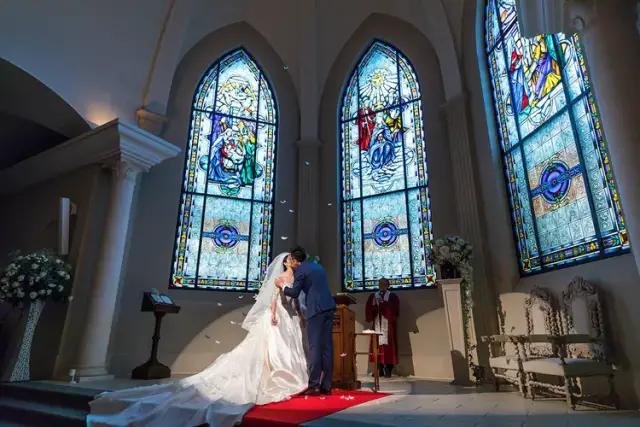 「快资讯」后浪们，到底还能把婚礼玩出什么“花”？