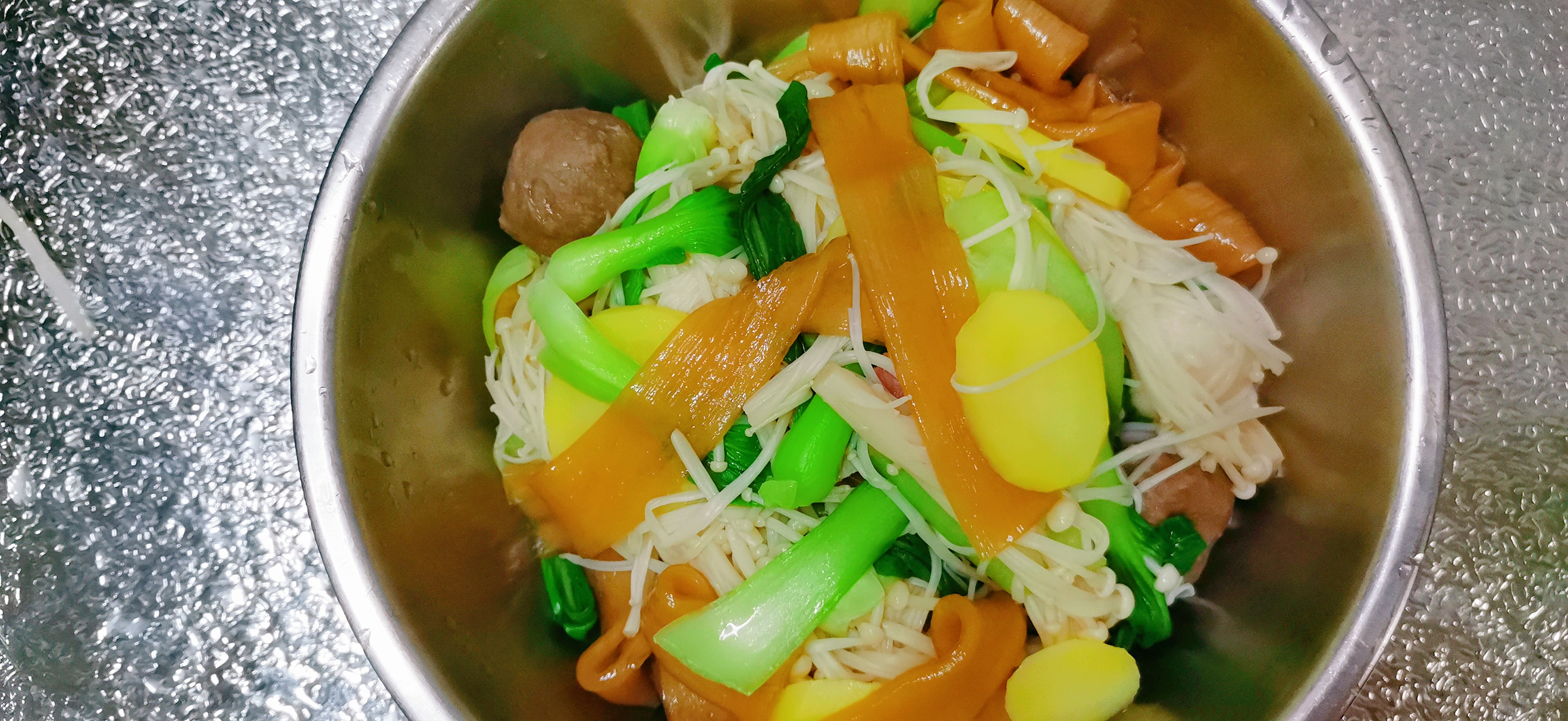 教你做麻辣香锅味道超棒,麻辣香锅在家就能做得色香味俱全