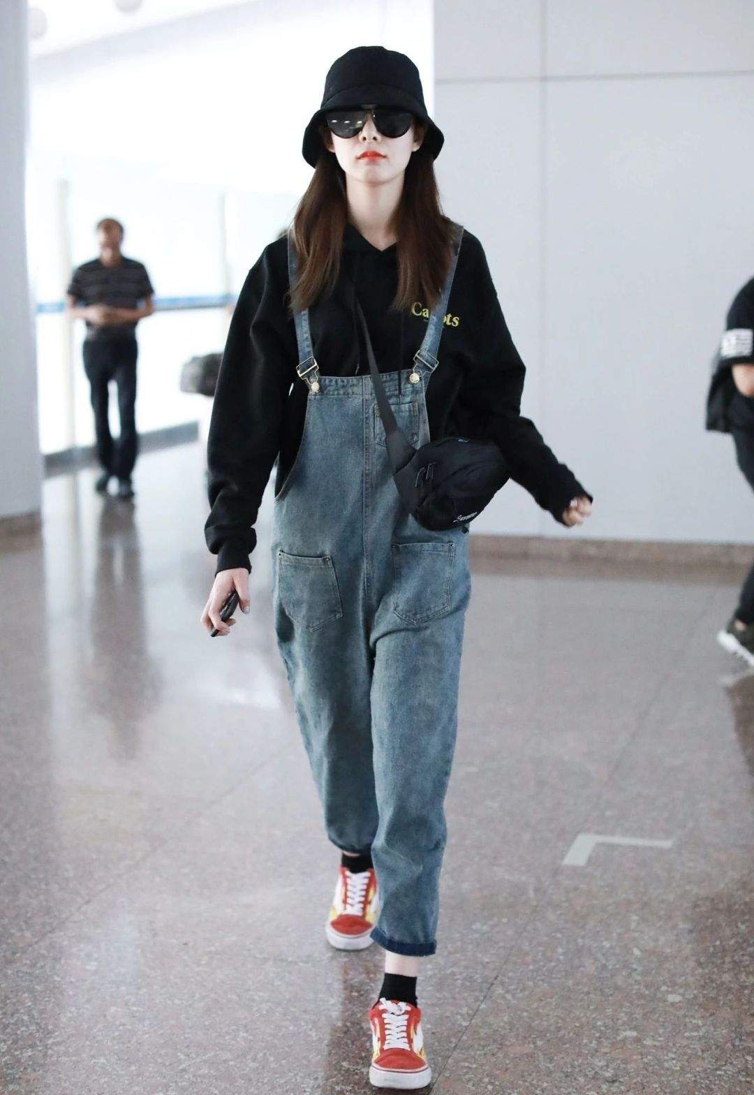 机场女王杨幂,机场女王戚薇杨幂