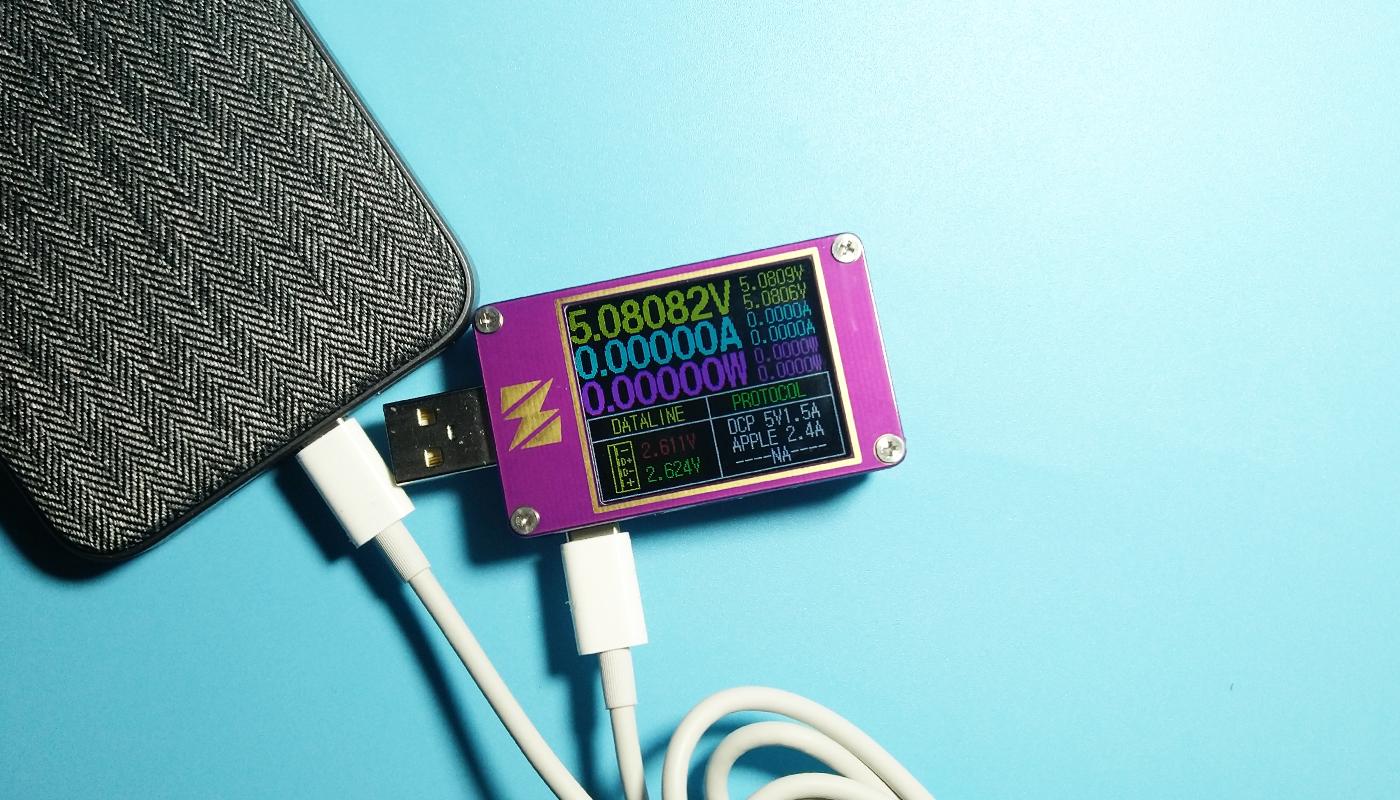 苹果充电头用小米120w快充的,苹果可以用小米120w快充