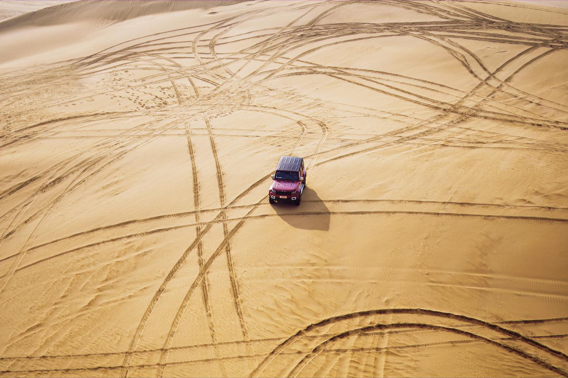 北汽bj40和坦克300牧马人怎么选,新款北汽bj40和坦克300空间对比