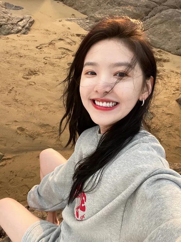 校园青春剧机智的上半场,七月与安生陈都灵沈月闺蜜