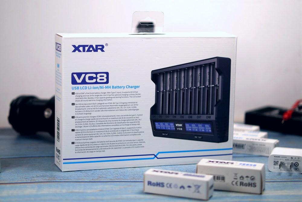 要痛痛快快地玩,就得配上这个8槽充电器才行