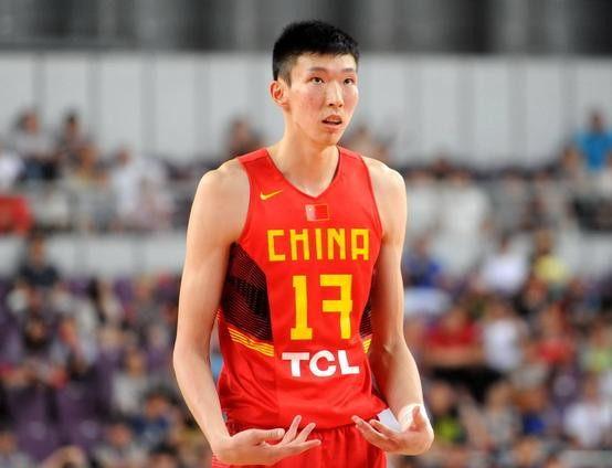 周琦为什么世界杯状态低迷,周琦和足球