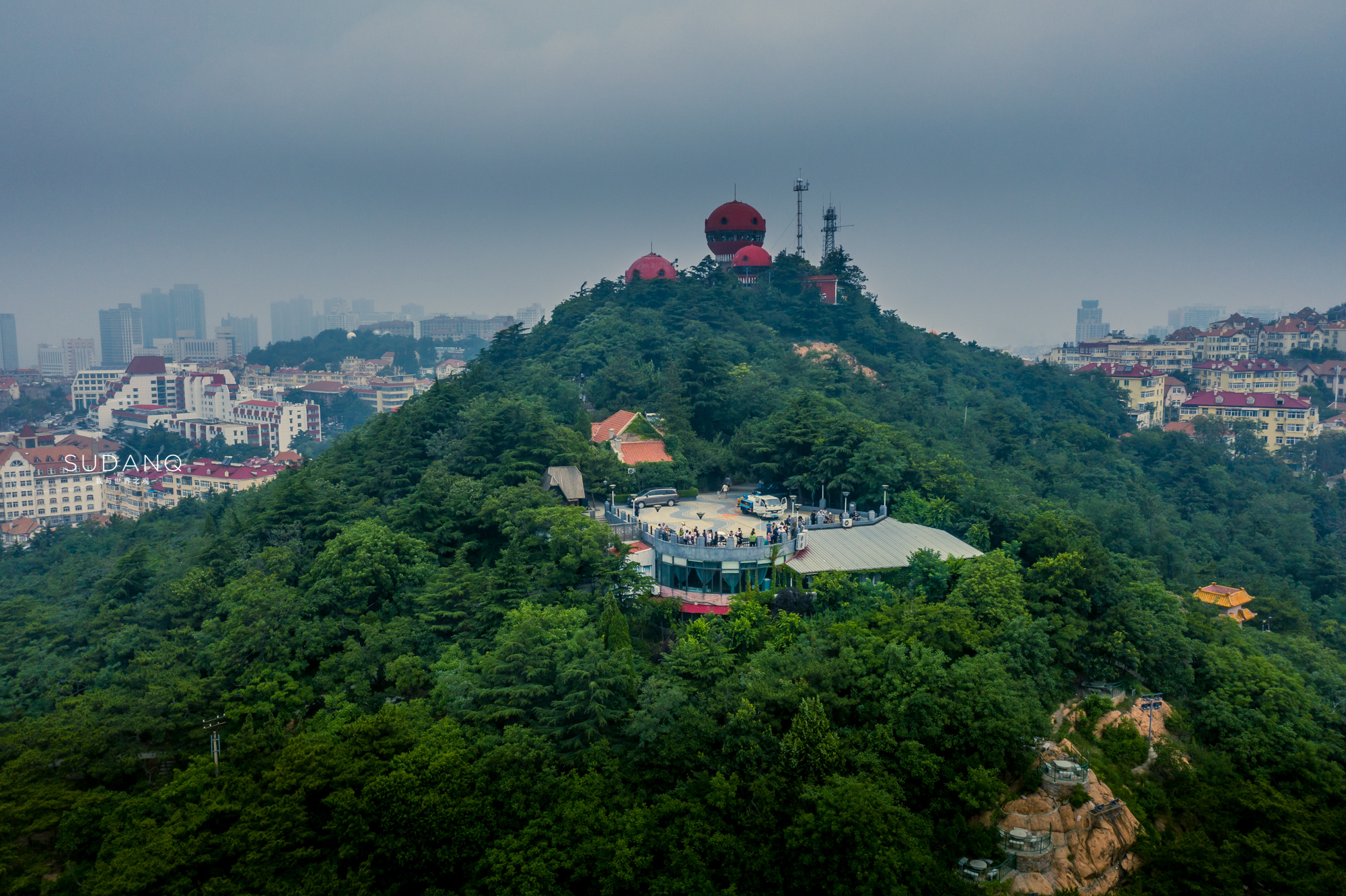 青岛是山东的省会,青岛经济超过山东的城市