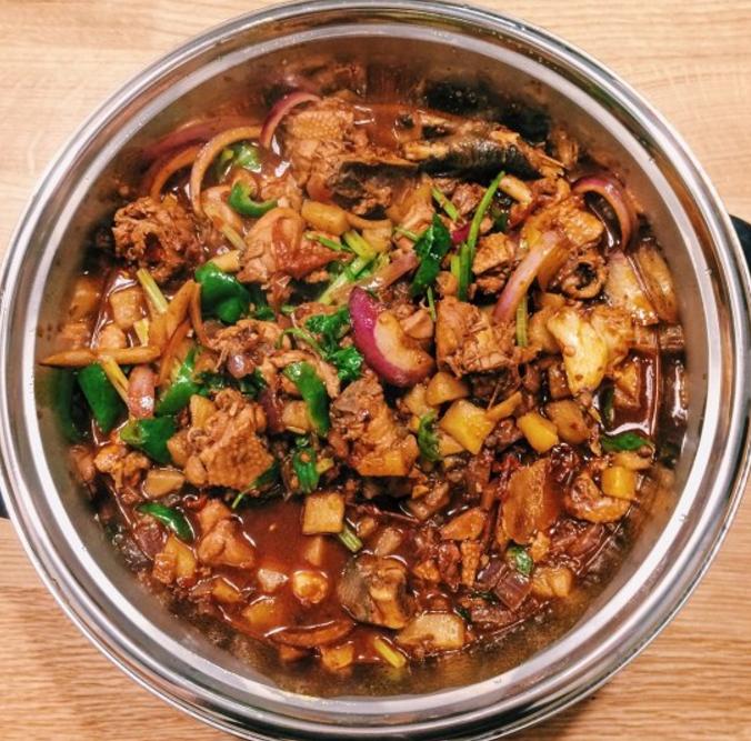 重庆鸡公煲相传是哪里人制作的,重庆鸡公煲是重庆人做的吗