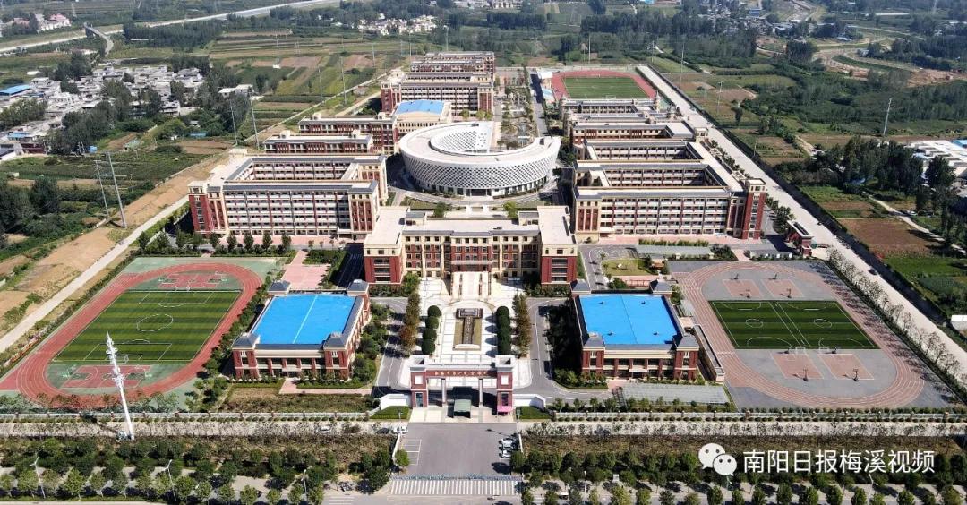 “启航十四五实干开新局”高端访谈④建设全省教育中心办好人民满意教育——南阳市副市长阿颖访谈录