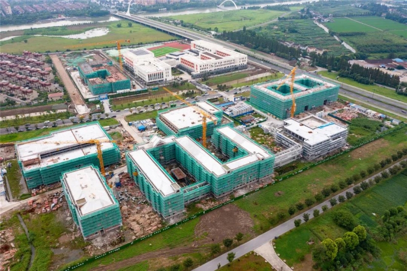 张家港第一高楼封顶,张家港市高中情况一览表