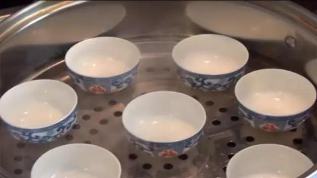 如何做米糕蒸出来的又软又糯,怎样做出又筋道又有嚼劲的米糕