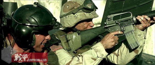 美国黑鹰战机坠落视频,黑鹰坠落最震撼视频