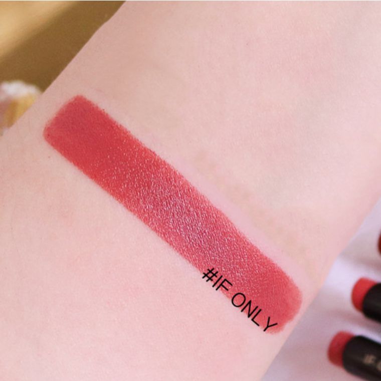 李佳琦推荐，大牌口红最值得购买的豆沙色！你有没有？