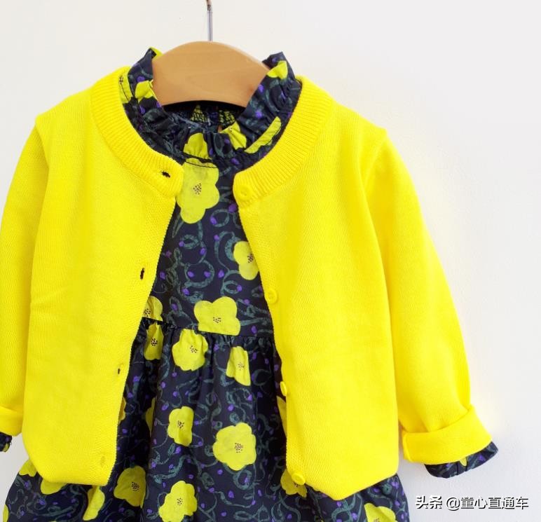 韩系童装秋冬毛衣搭配,童装韩版毛衣最新款