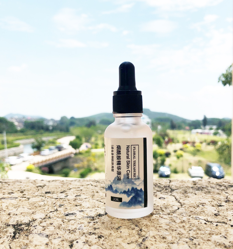 哪些精华可以控油保湿抗皱,哪些精华液可以保湿提亮肤色